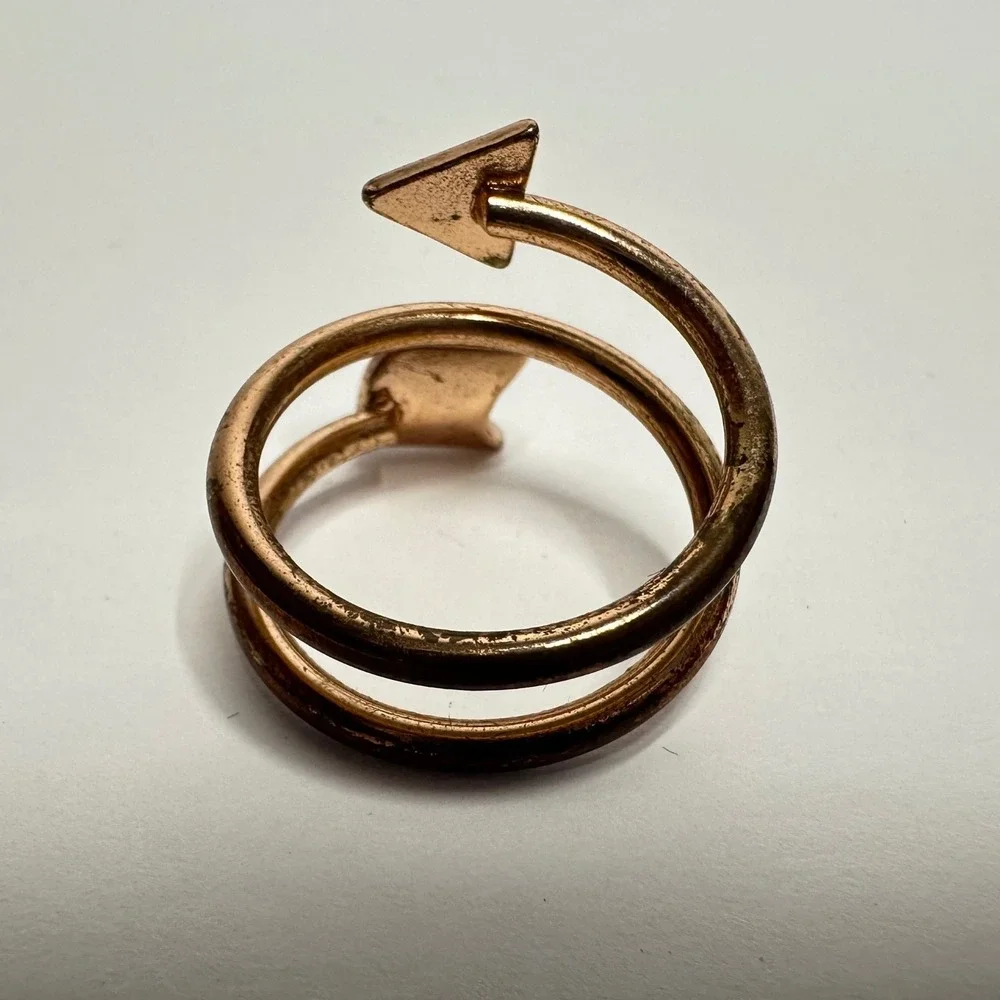 Arrow Wrap Ring Size 8.5‎ Rose Gold/Copper Color Spiral-Has Wear